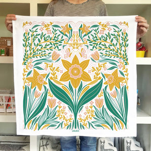 Daffodil Tea Towel By Gingiber